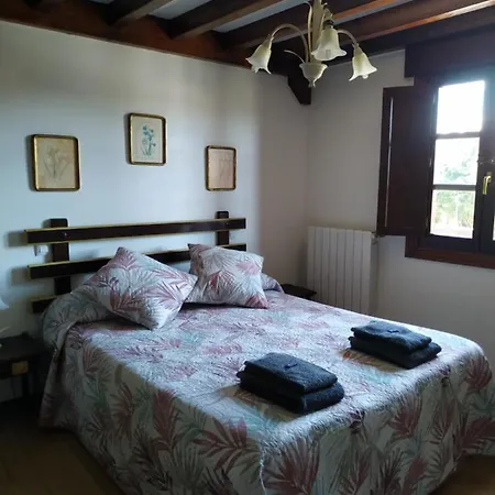 Llave De Santillana Apartment *