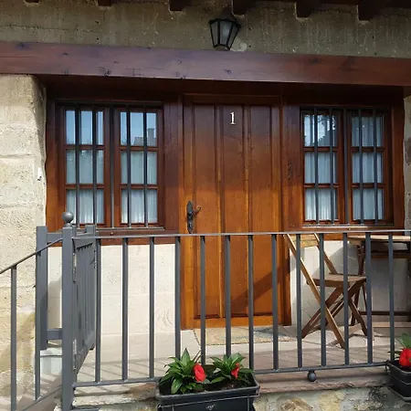 Llave De Santillana Santillana del Mar